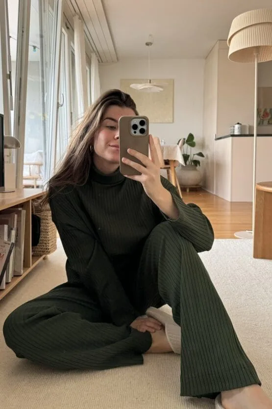 Fawn Turtleneck - Image 3