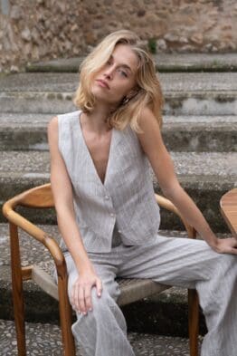 Aida Vest