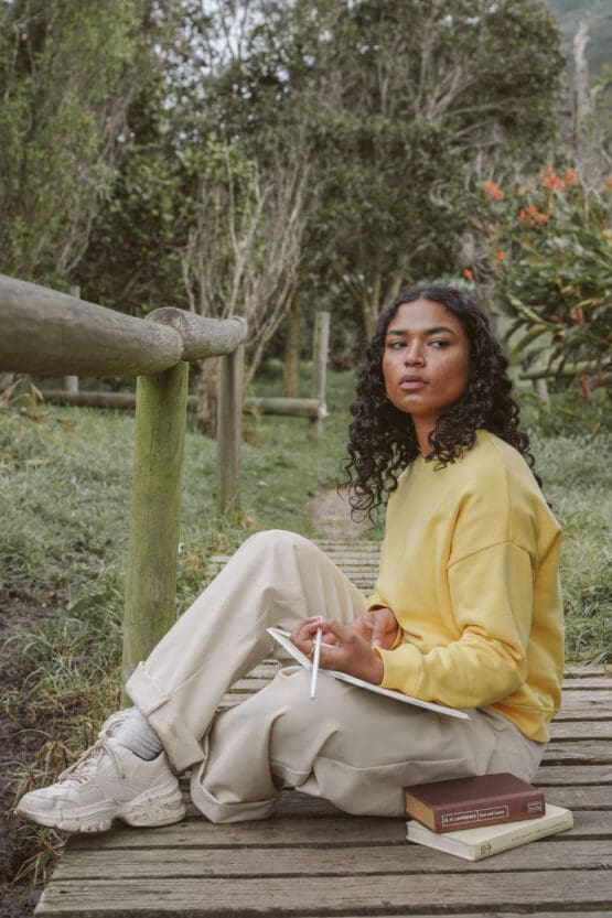 Auri Sweater - Image 6