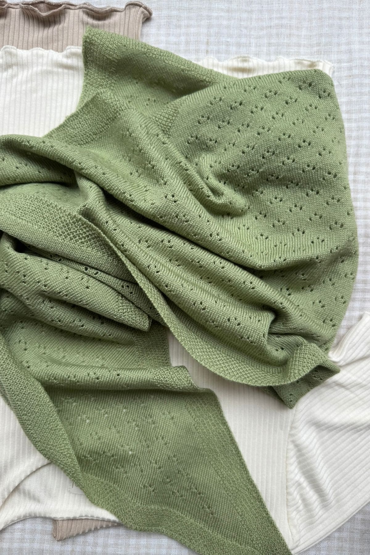 Triangle Scarf Merino - Image 9